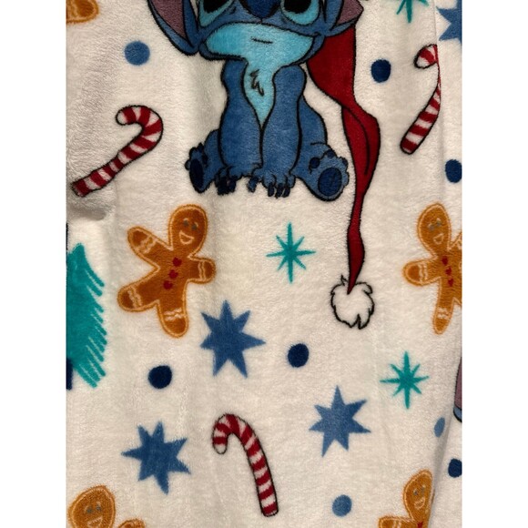 2025 Disney Christmas Stitch Plush Throw Blanket - Picture 4 of 4